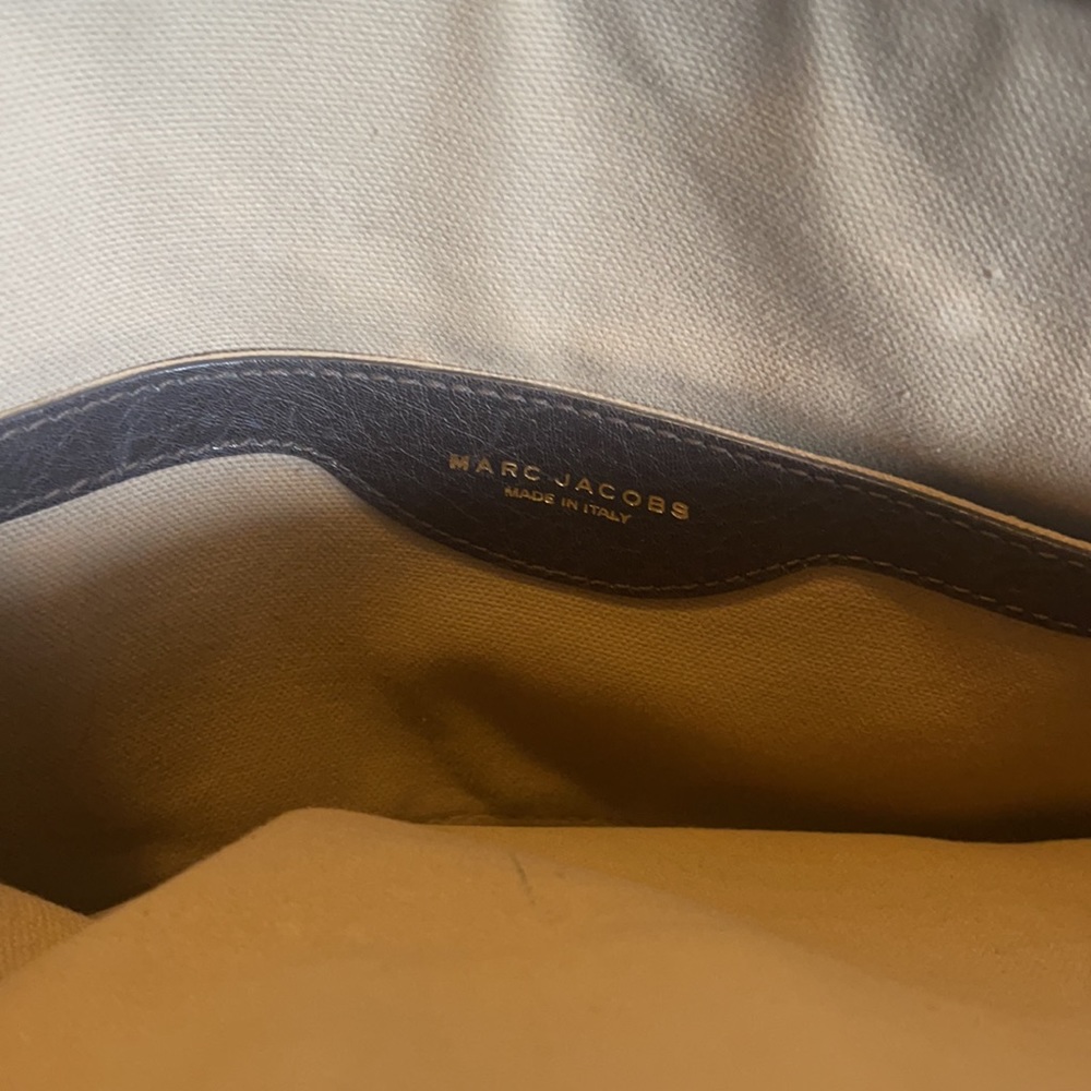 Authentic Marc Jacobs Handbag - Picture 3 of 5